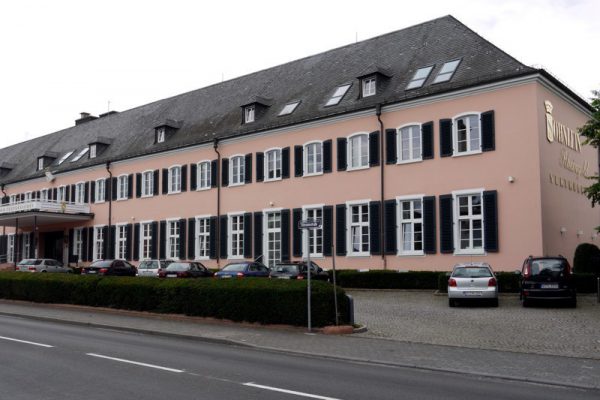 Rheingau-Palais Wiesbaden Außenansicht Fassade