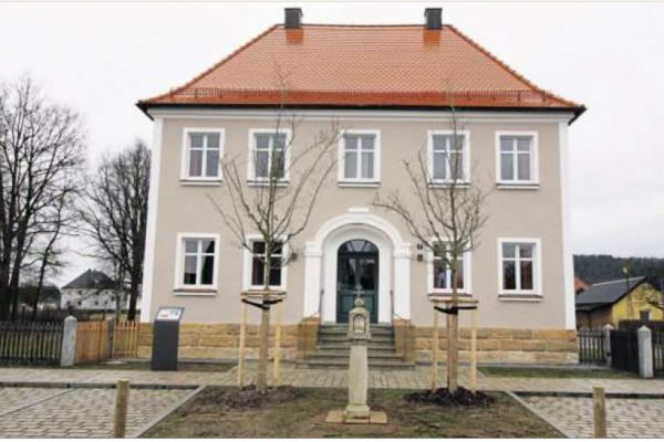 Das neu renovierte Bürgerhaus Schwarzenbach